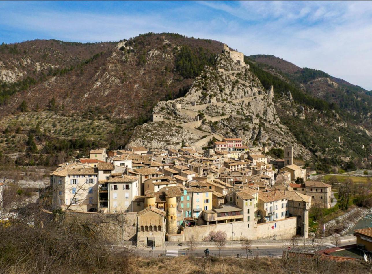 Chambre Aux Gorges De Daluis غيوم المظهر الخارجي الصورة